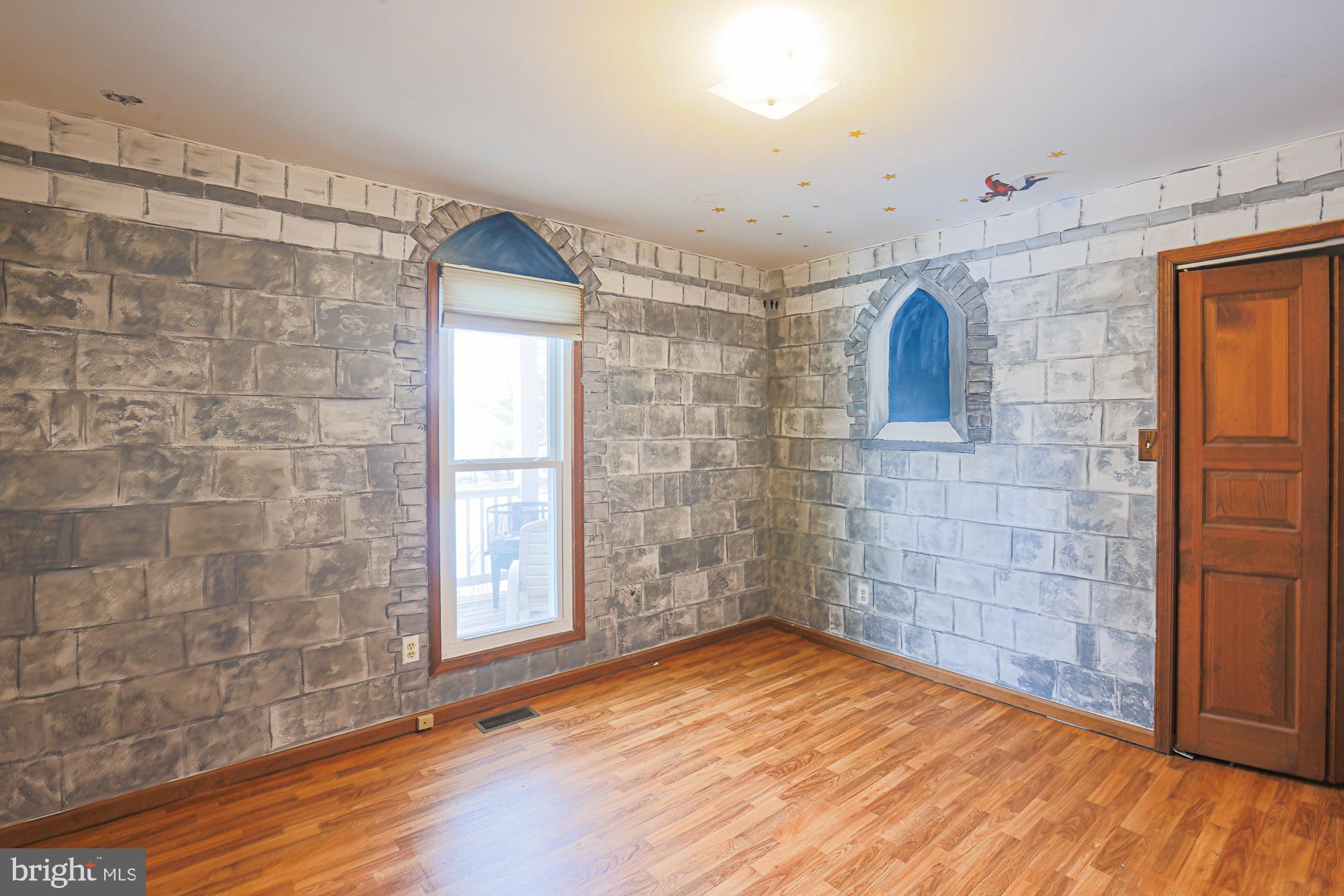 31 BLAKE ROAD