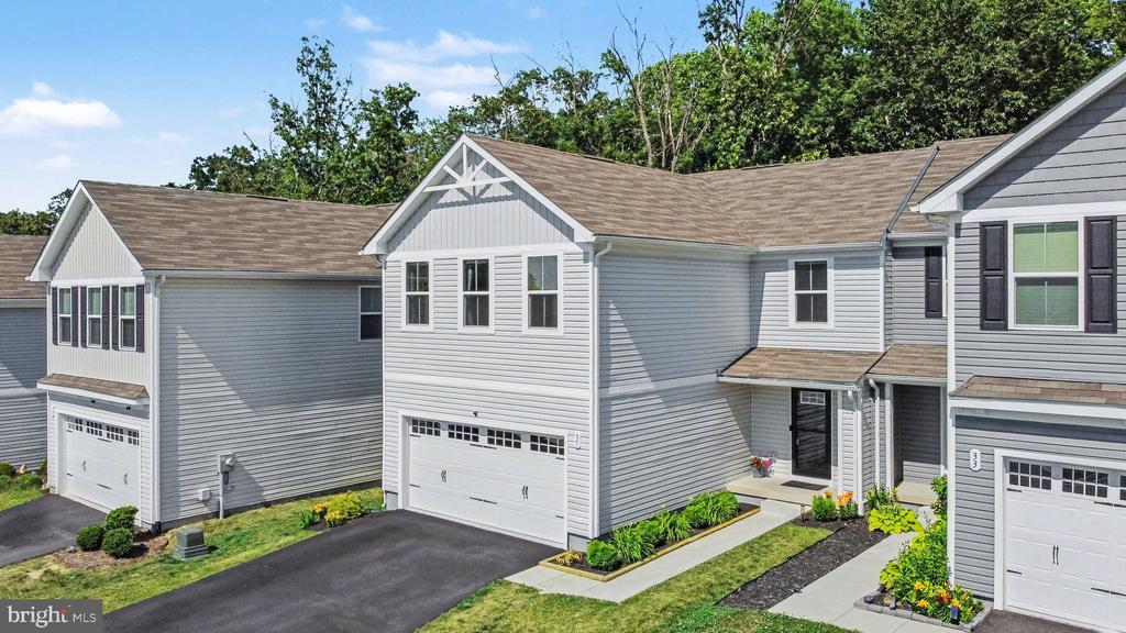 35 JUNIPER CIRCLE