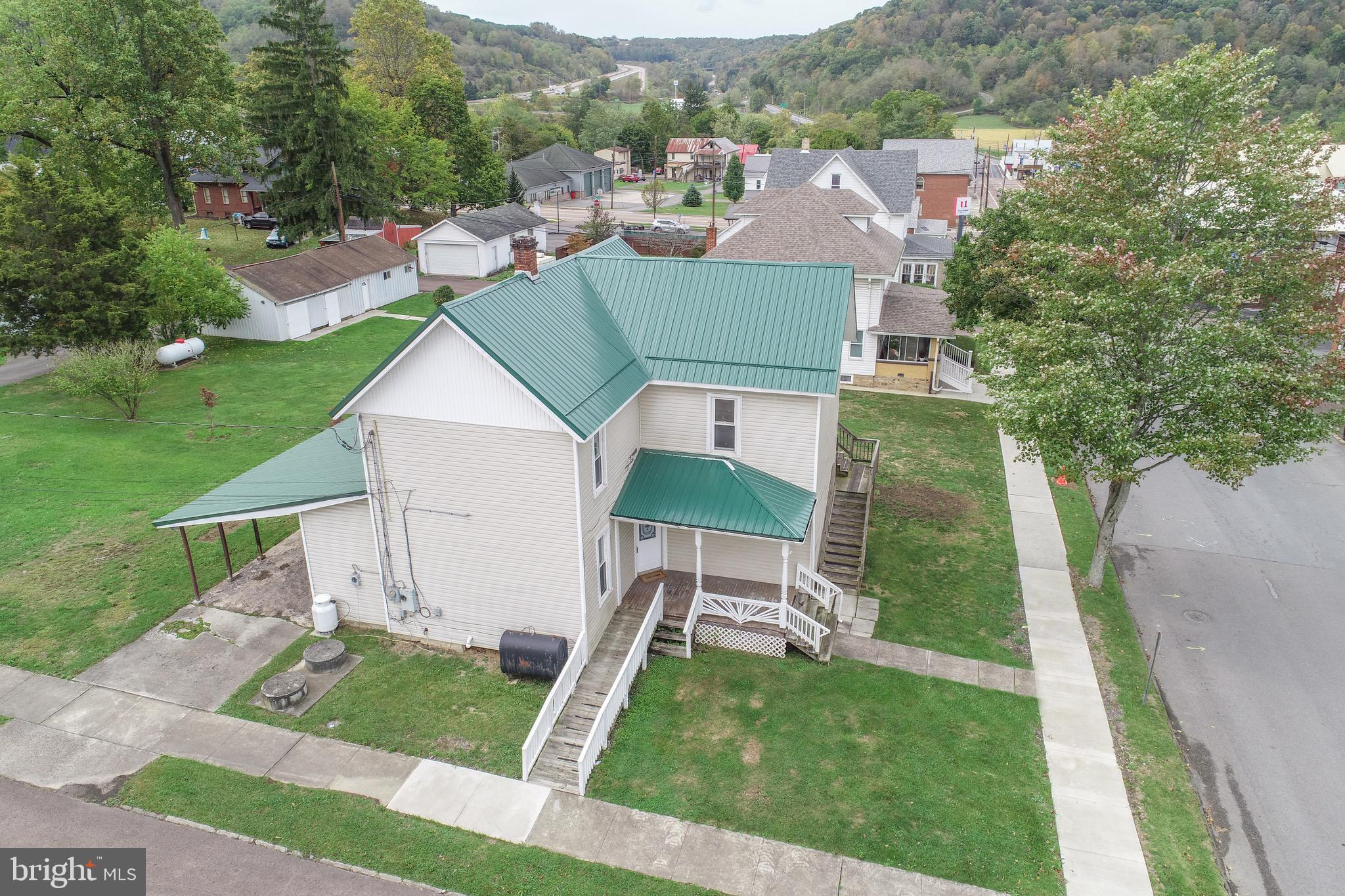 253 MAPLE STREET