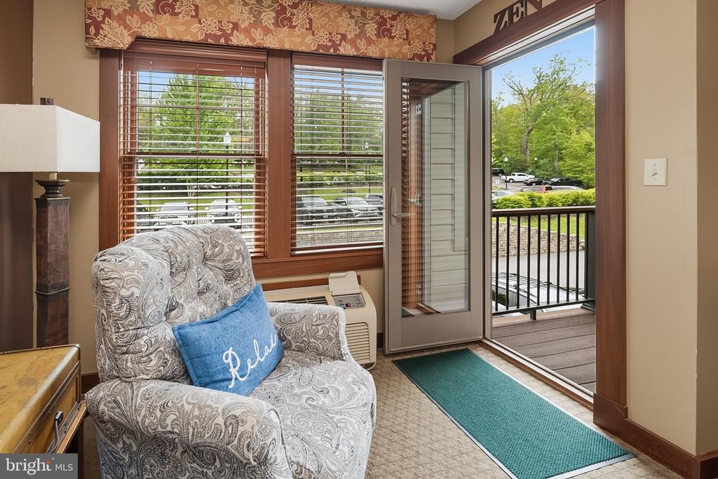565 GLENDALE ROAD Unit: 208 - A