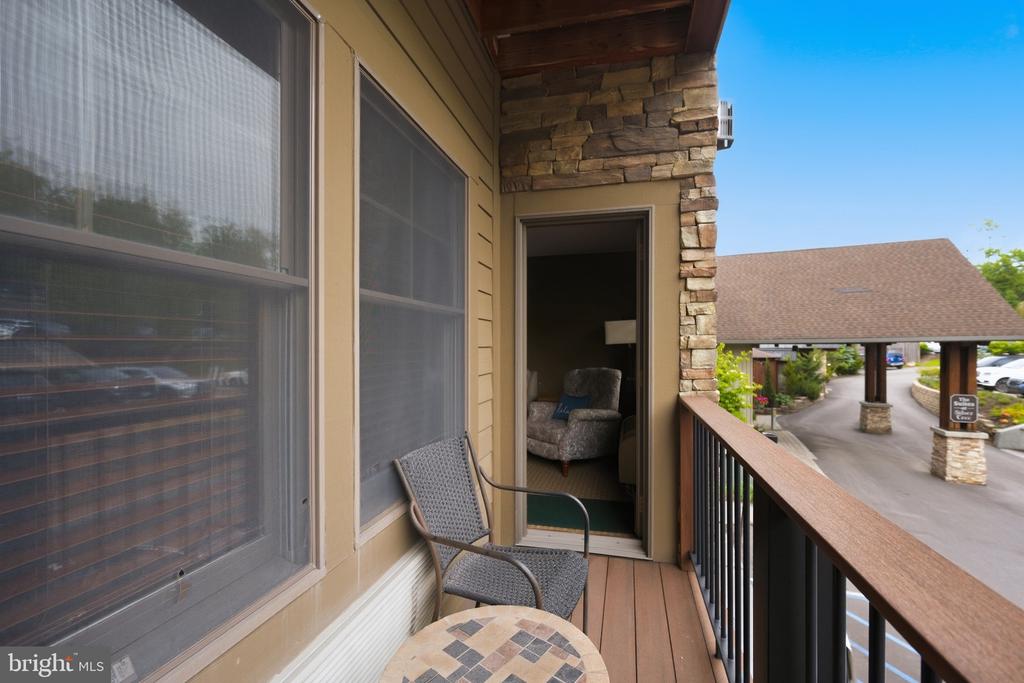 565 GLENDALE ROAD Unit: 208 - A
