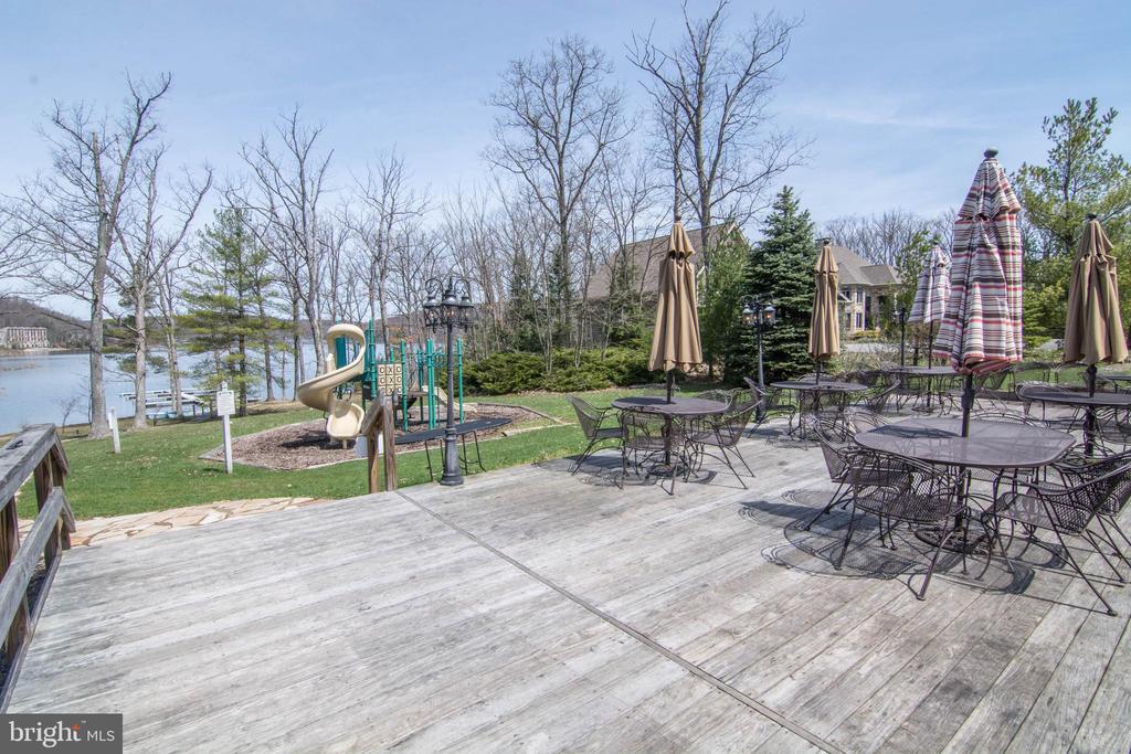 565 GLENDALE ROAD Unit: 208 - A