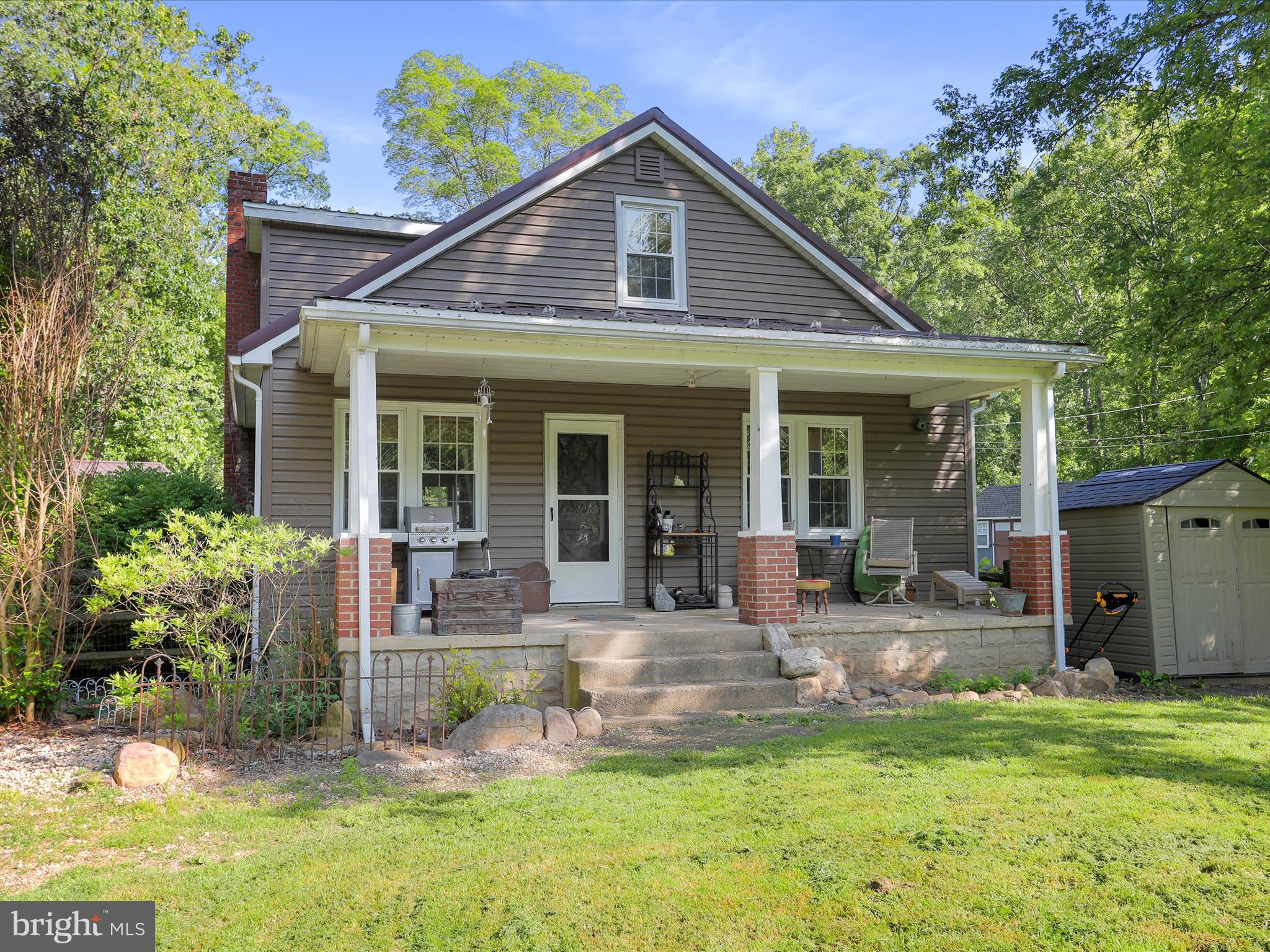 142 CATS LANE