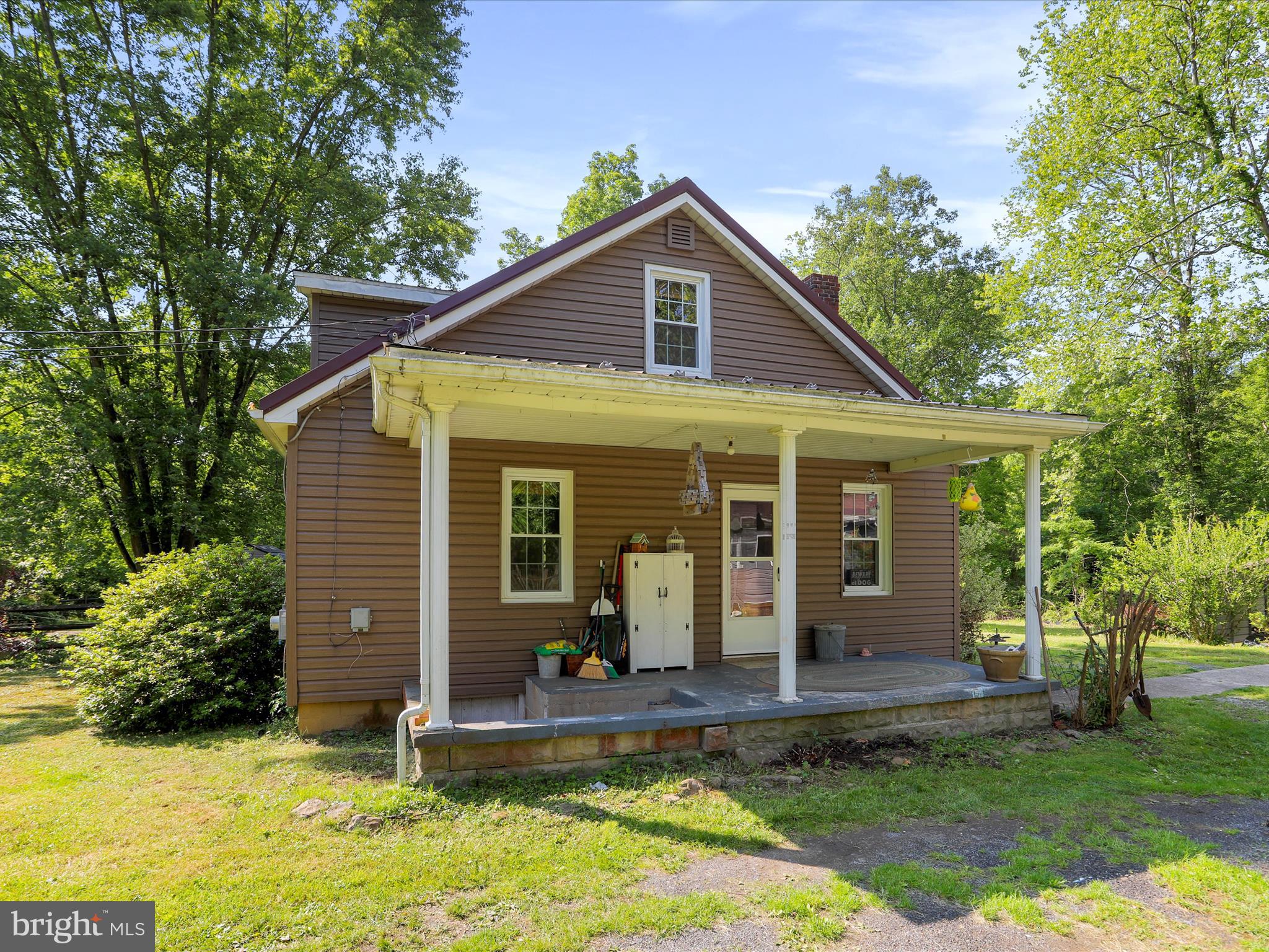 142 CATS LANE