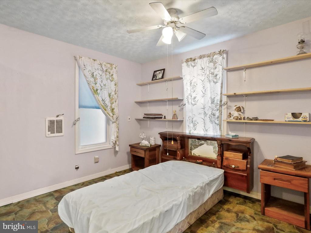 142 CATS LANE