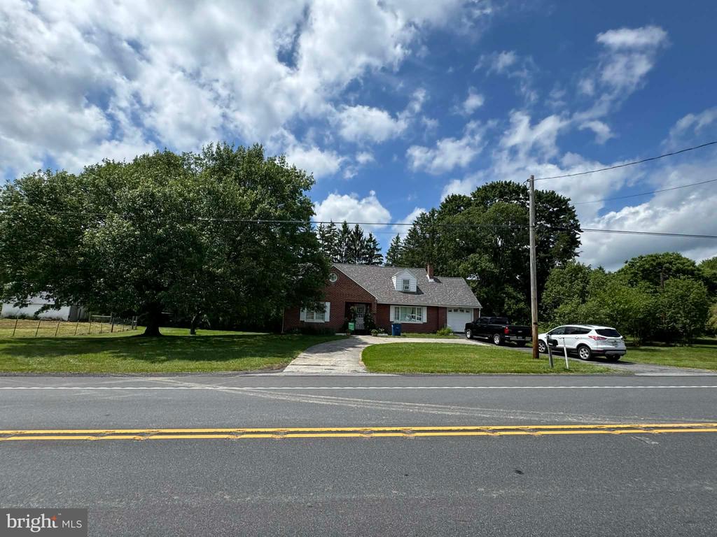 2165 BEDFORD VALLEY ROAD