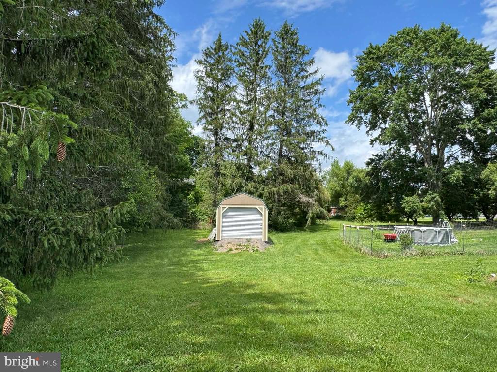 2165 BEDFORD VALLEY ROAD