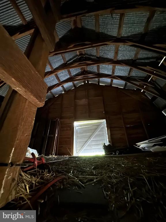 2165 BEDFORD VALLEY ROAD