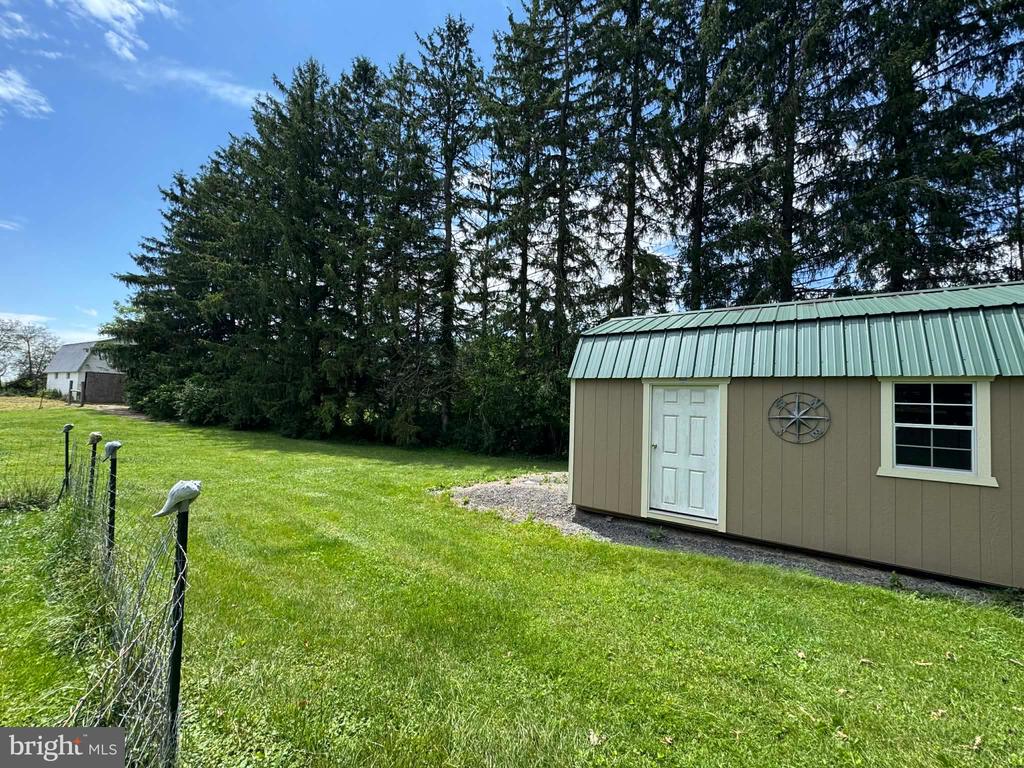 2165 BEDFORD VALLEY ROAD