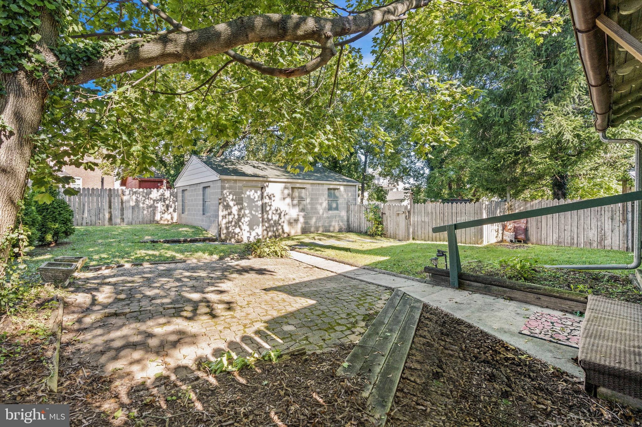 350 LINCOLN STREET
