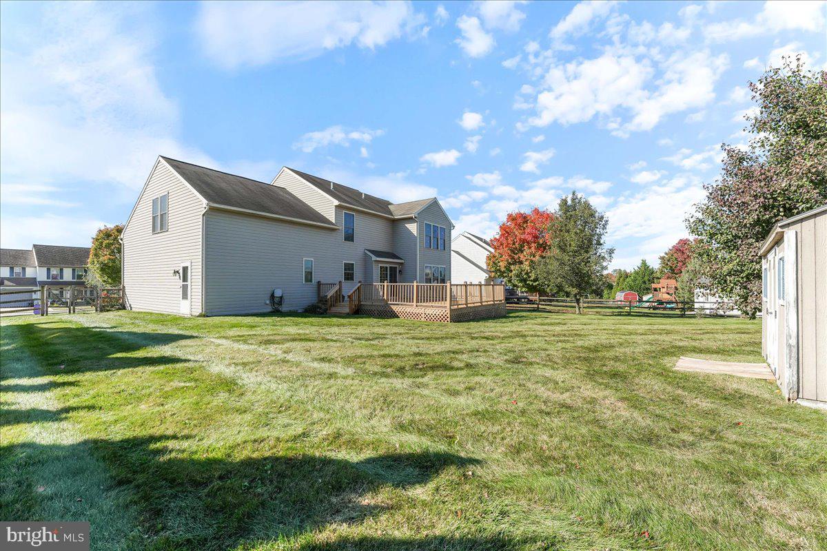 225 WHITE OAK DRIVE