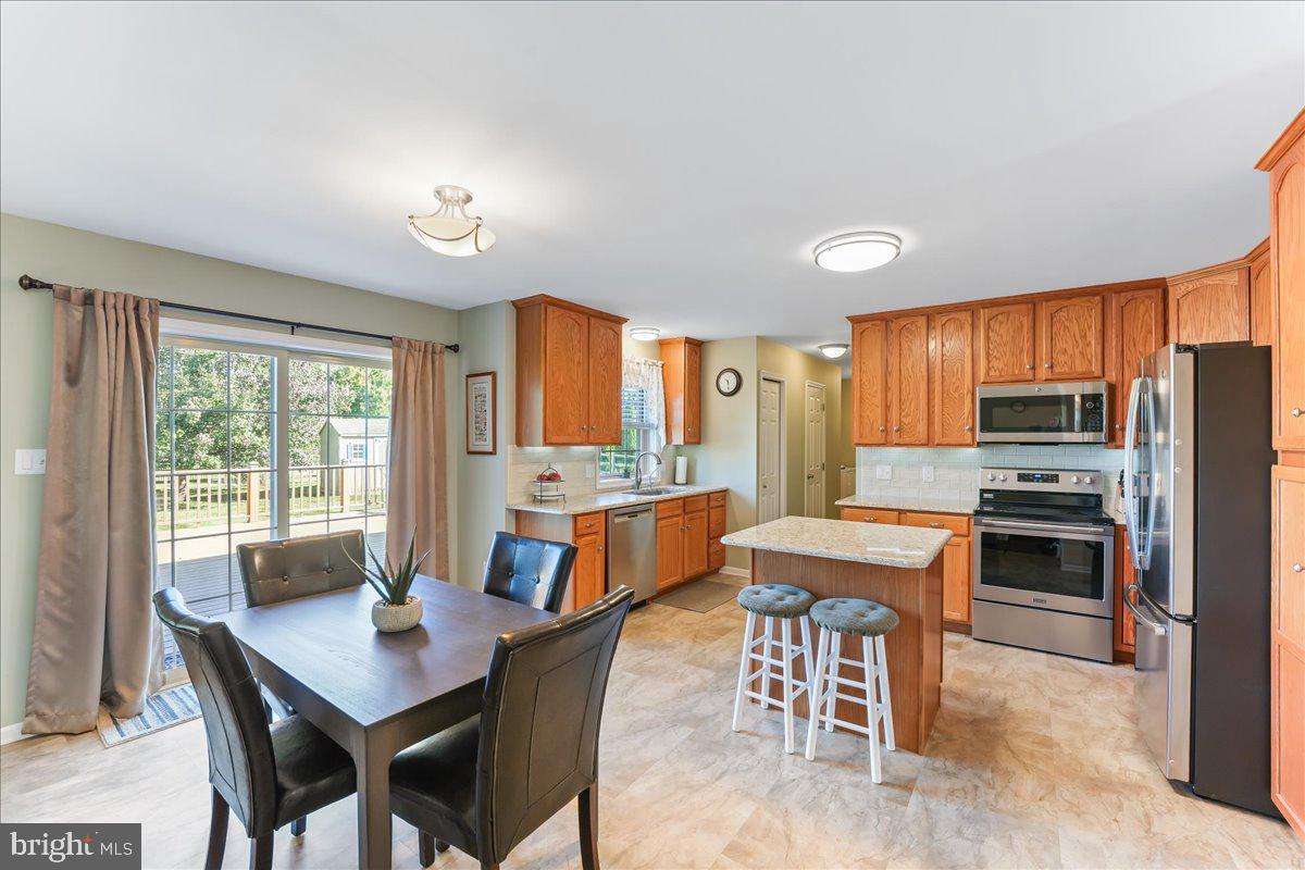 225 WHITE OAK DRIVE