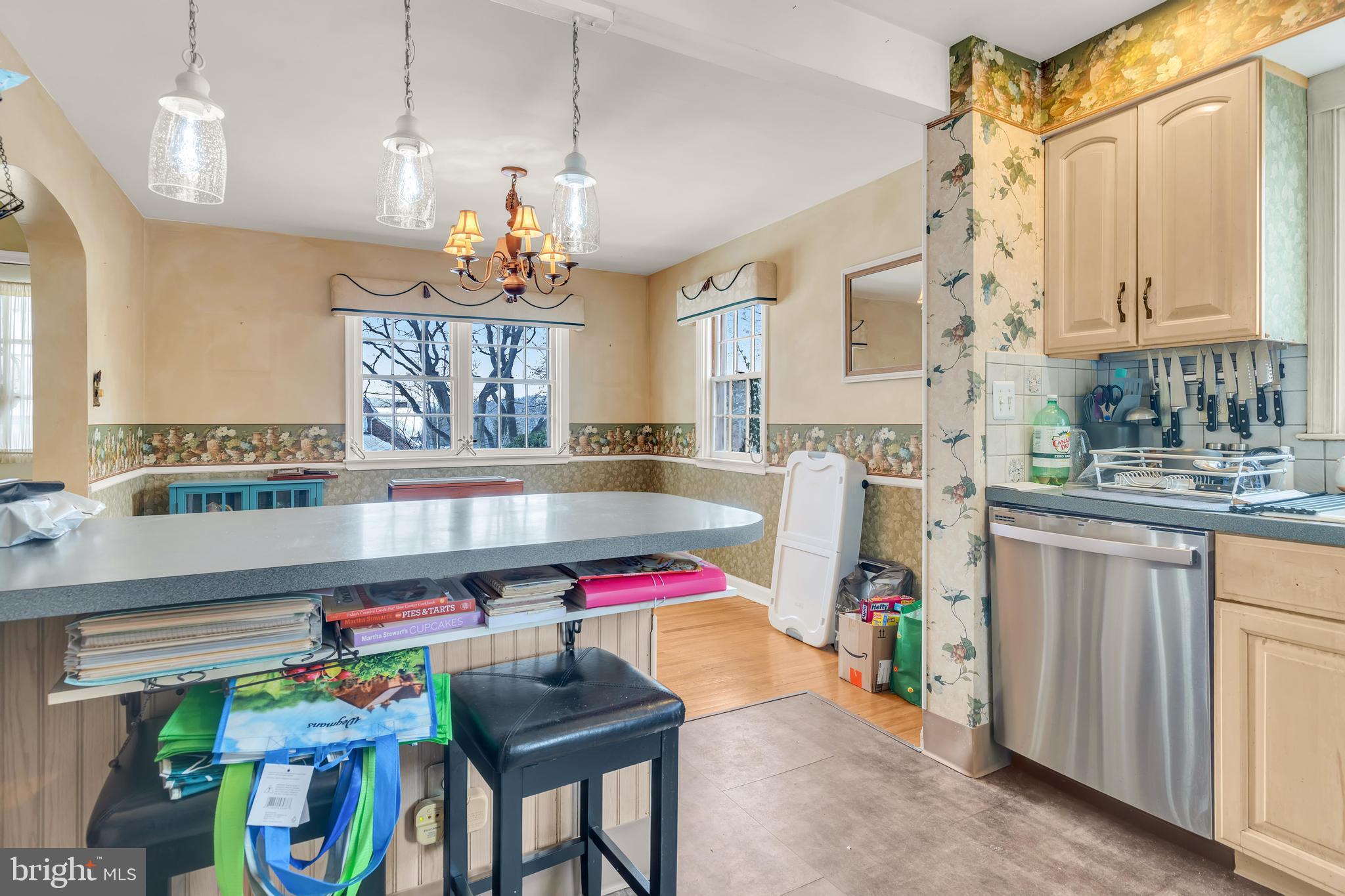 831 STANBRIDGE ROAD