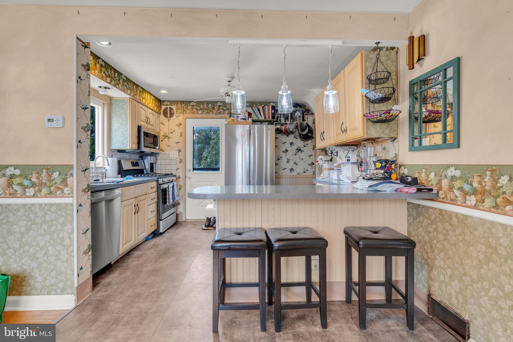 831 STANBRIDGE ROAD