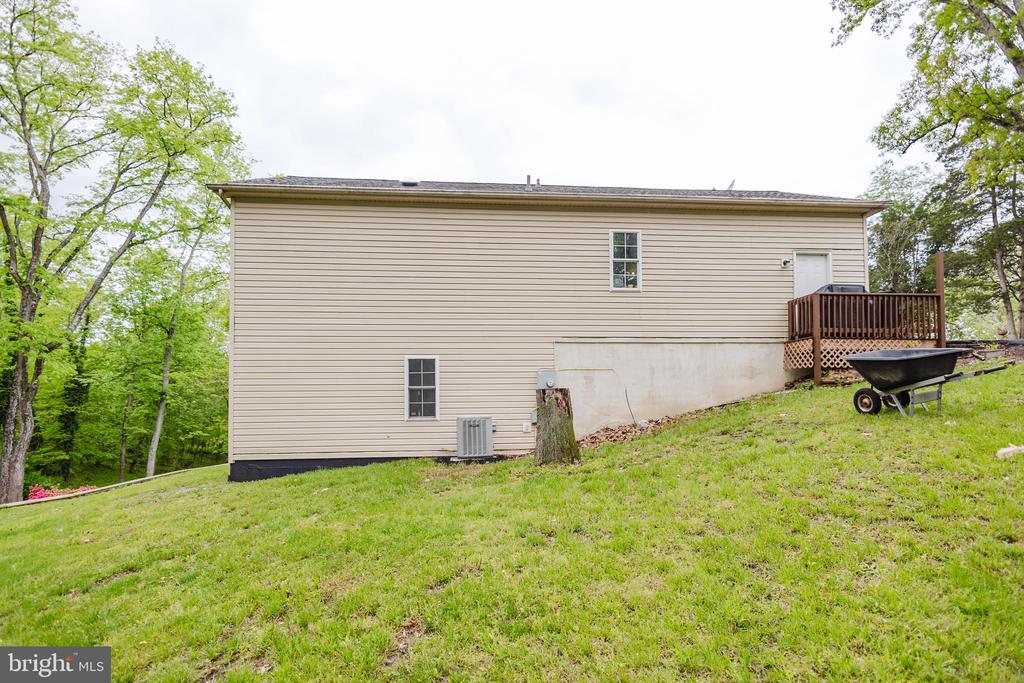 333 WHITE OAKS DRIVE
