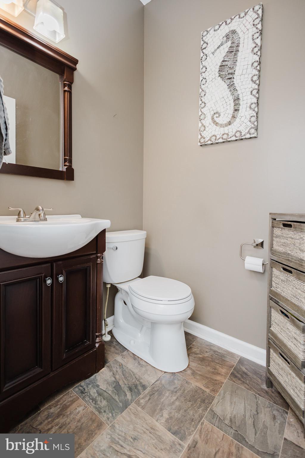 333 WHITE OAKS DRIVE