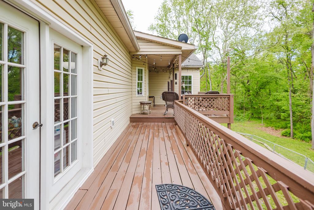 333 WHITE OAKS DRIVE