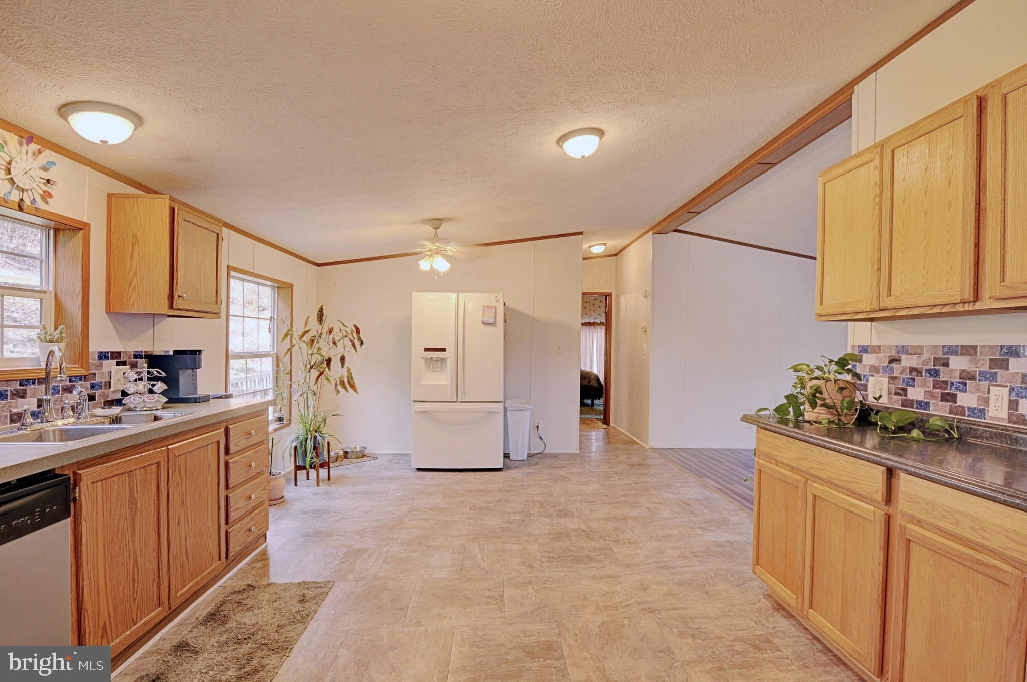 616 STARBRIGHT DRIVE