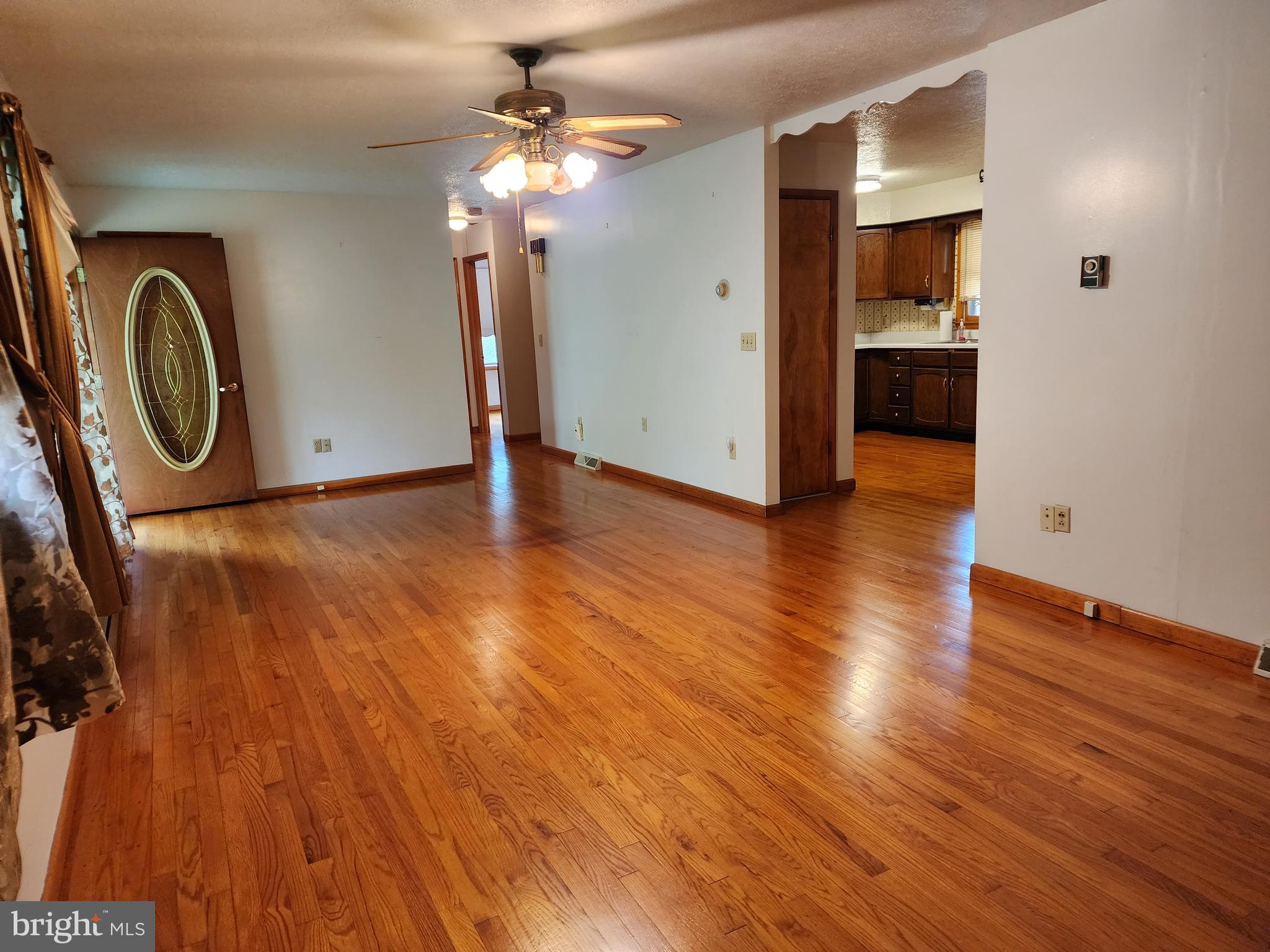 194 S VIRGINIA STREET SO