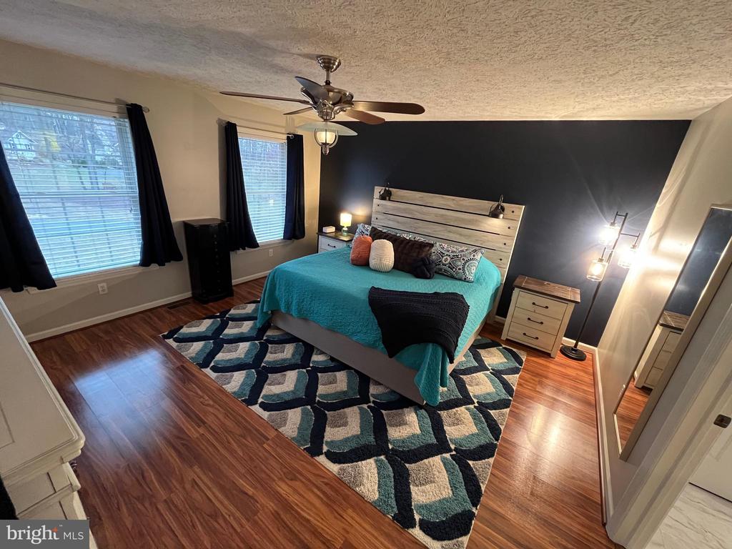 579 COLONIAL HEIGHTS DRIVE