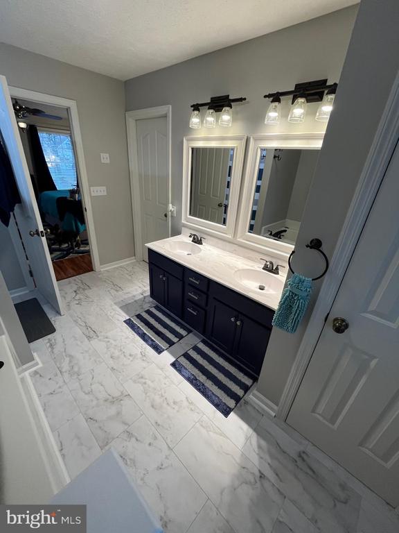 579 COLONIAL HEIGHTS DRIVE
