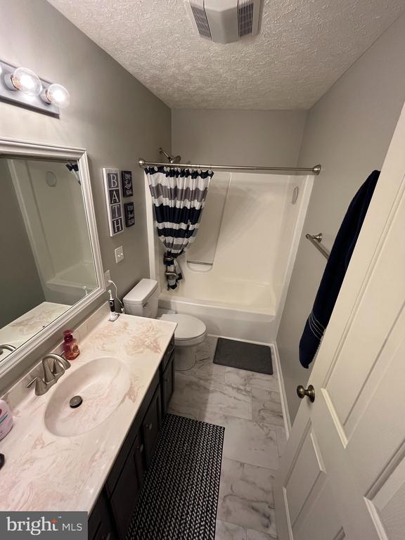 579 COLONIAL HEIGHTS DRIVE