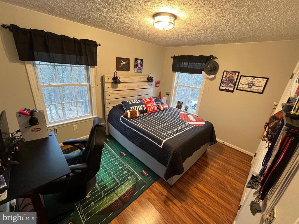 579 COLONIAL HEIGHTS DRIVE