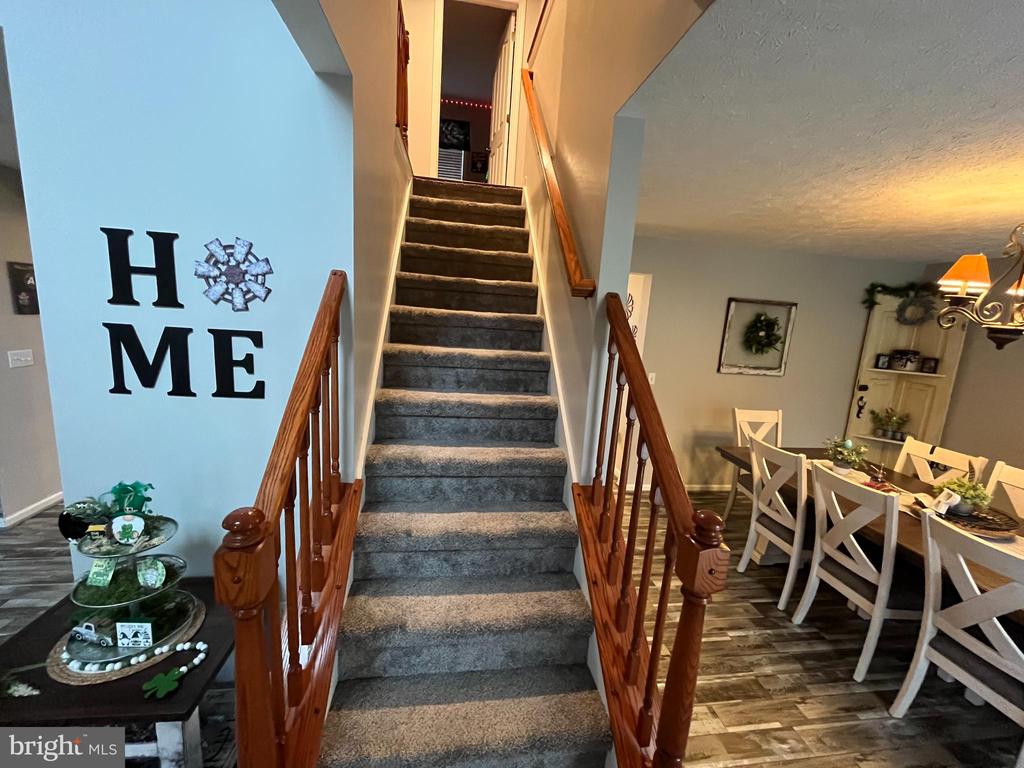 579 COLONIAL HEIGHTS DRIVE