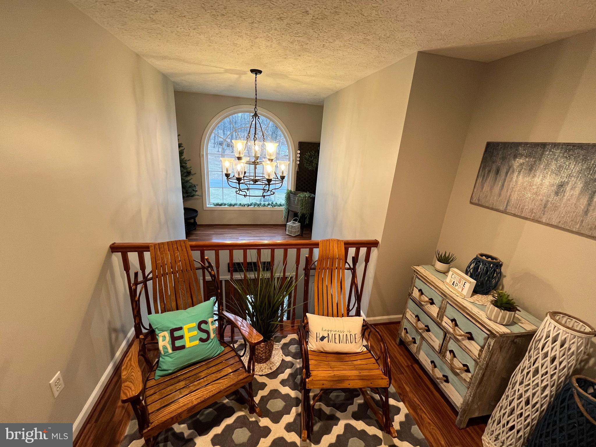 579 COLONIAL HEIGHTS DRIVE