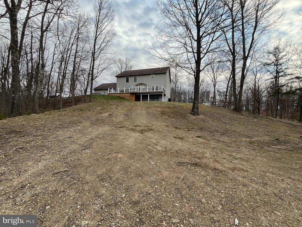 579 COLONIAL HEIGHTS DRIVE
