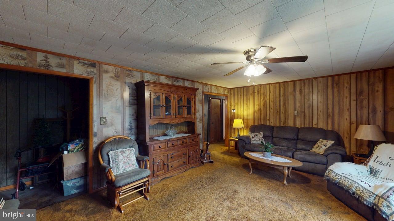 10495 KNOBLEY ROAD