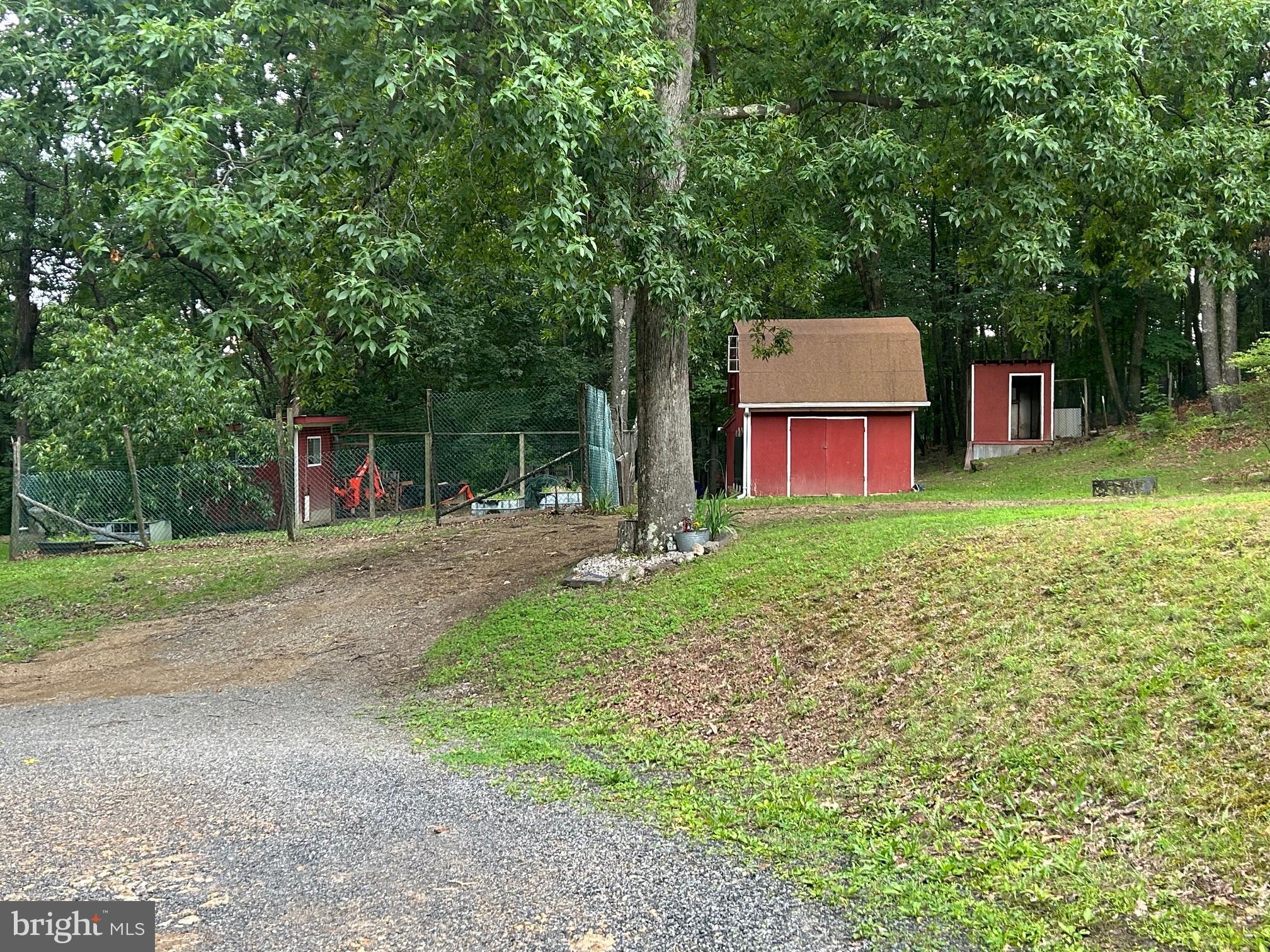 10495 KNOBLEY ROAD