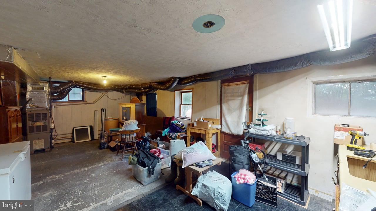 10495 KNOBLEY ROAD