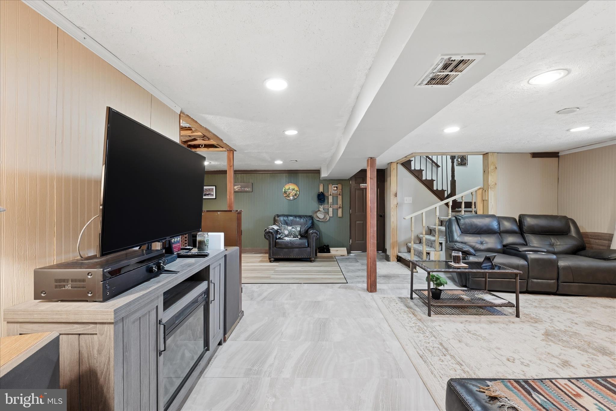 73 HILLTOP VIEW LANE
