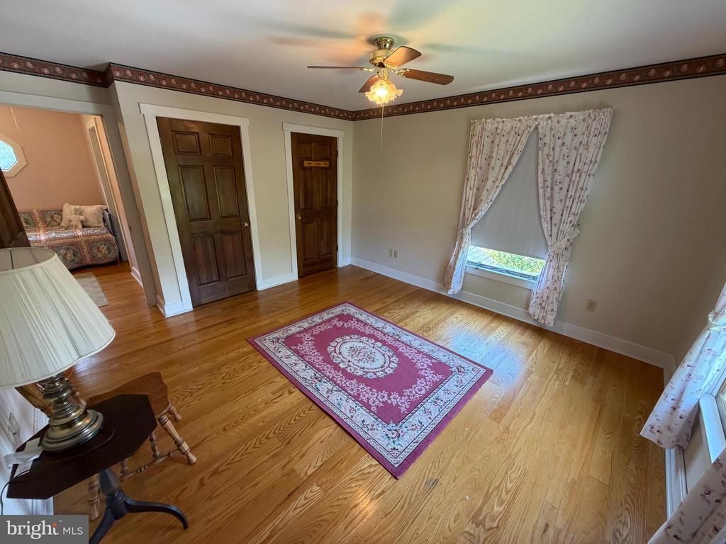 86 ROSSER LANE