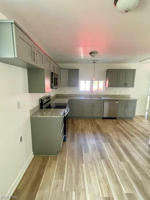 206 Jefferson LN