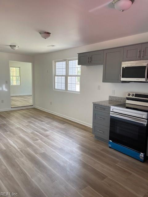 206 Jefferson LN