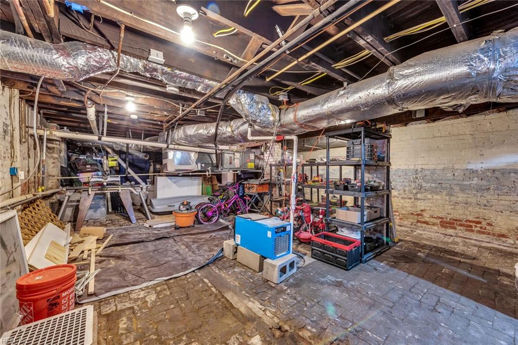 619 Redgate AVE