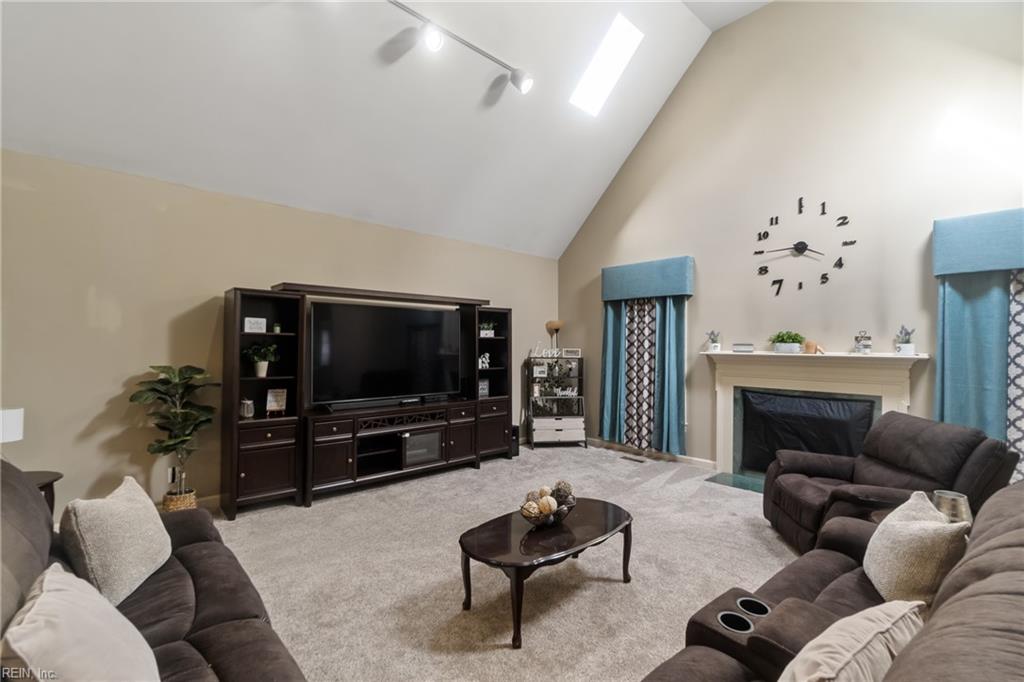 167 Point Heron DR