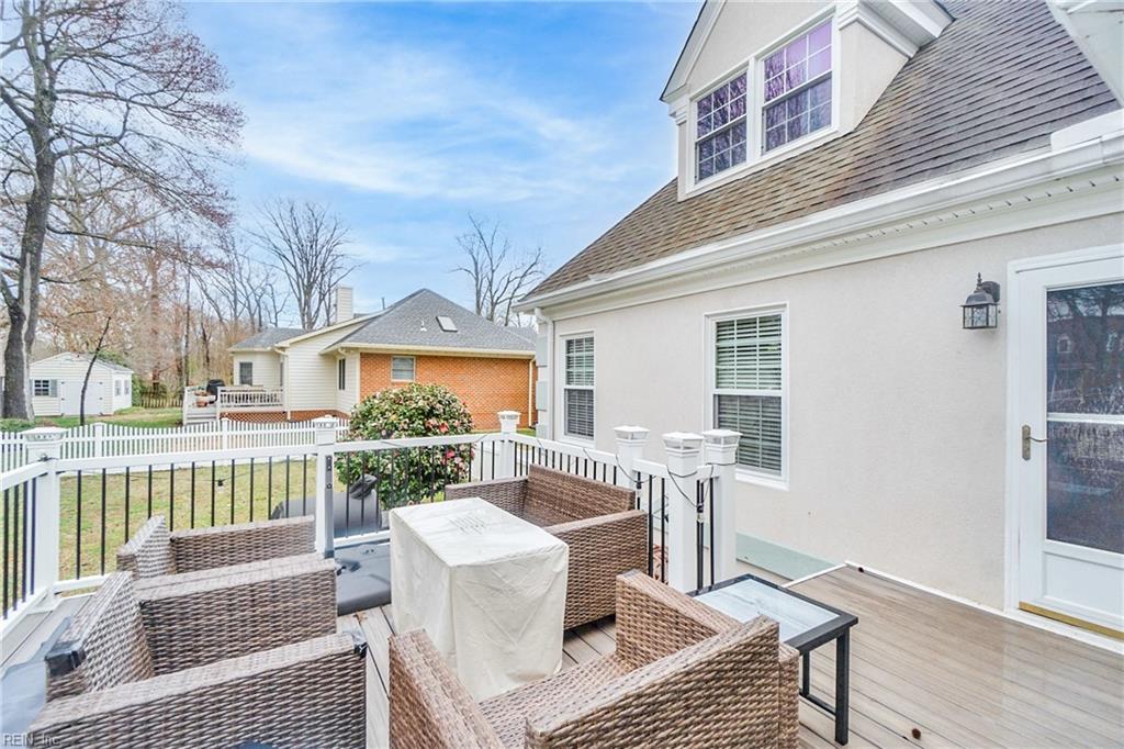 167 Point Heron DR