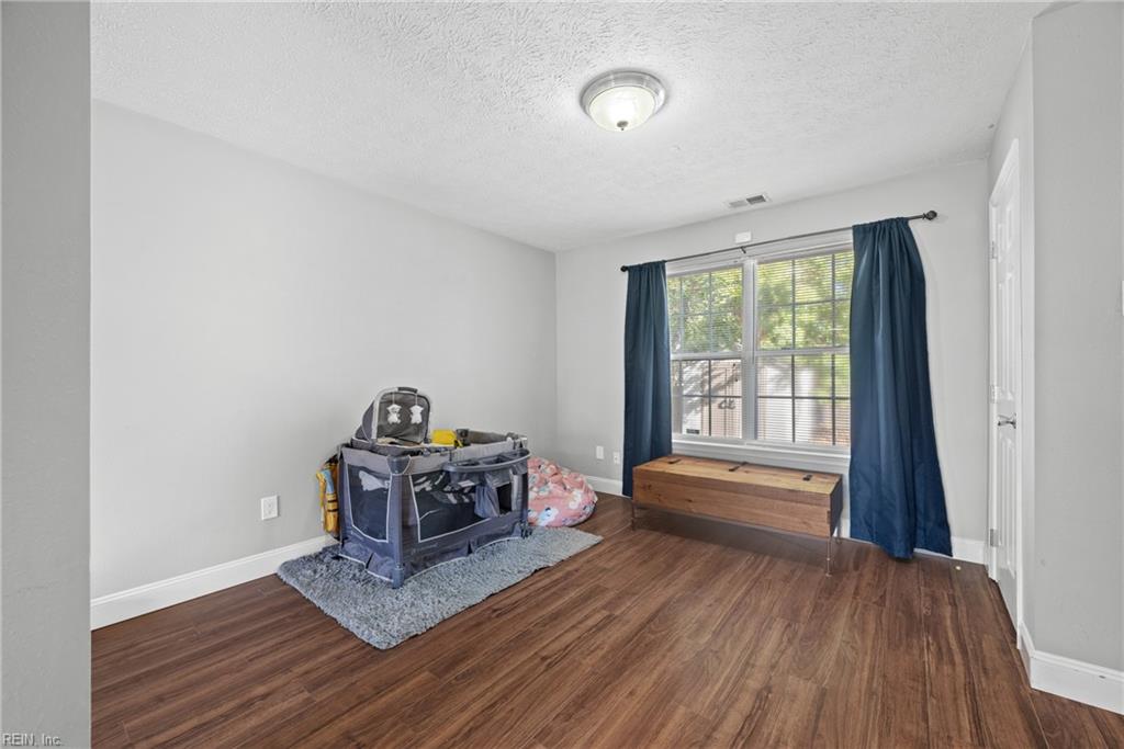 210 Bradmere LOOP
