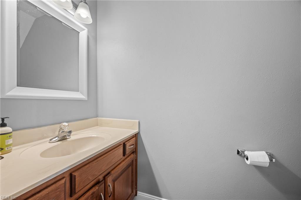 210 Bradmere LOOP