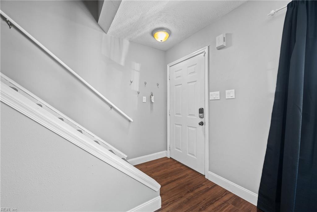 210 Bradmere LOOP