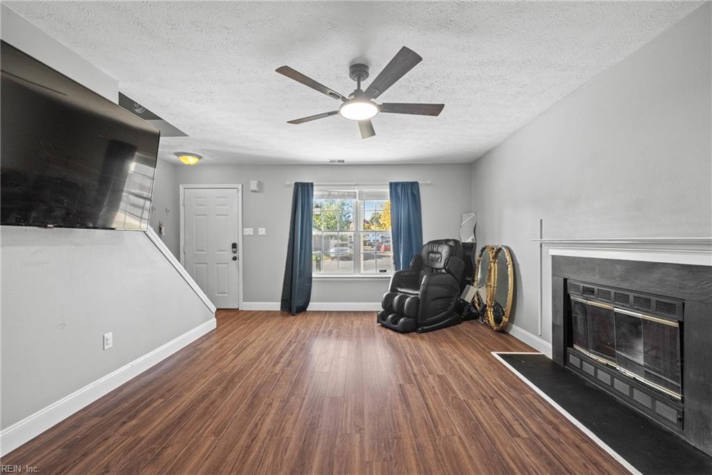 210 Bradmere LOOP