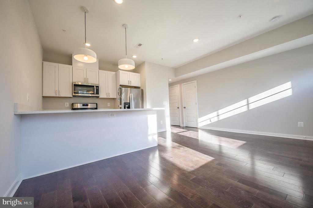 2505 BURNS SE