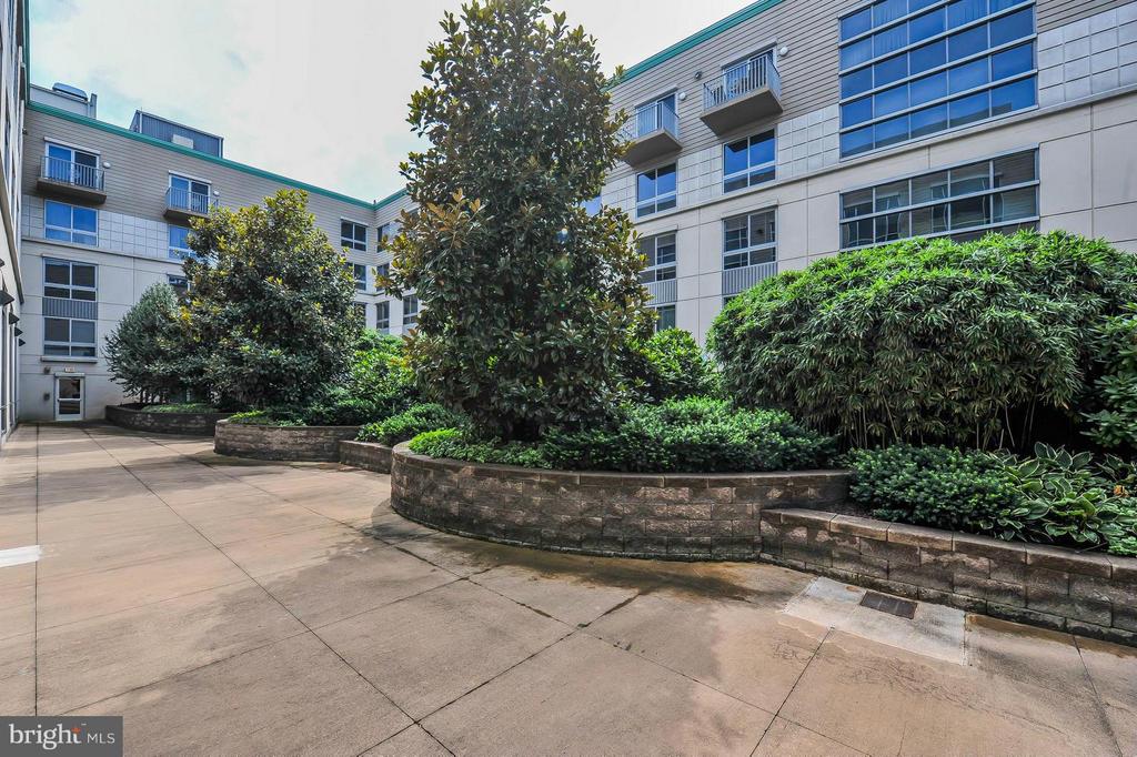 777 7TH STREET NW 410