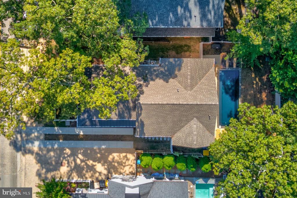 129 COLUMBIA AVENUE