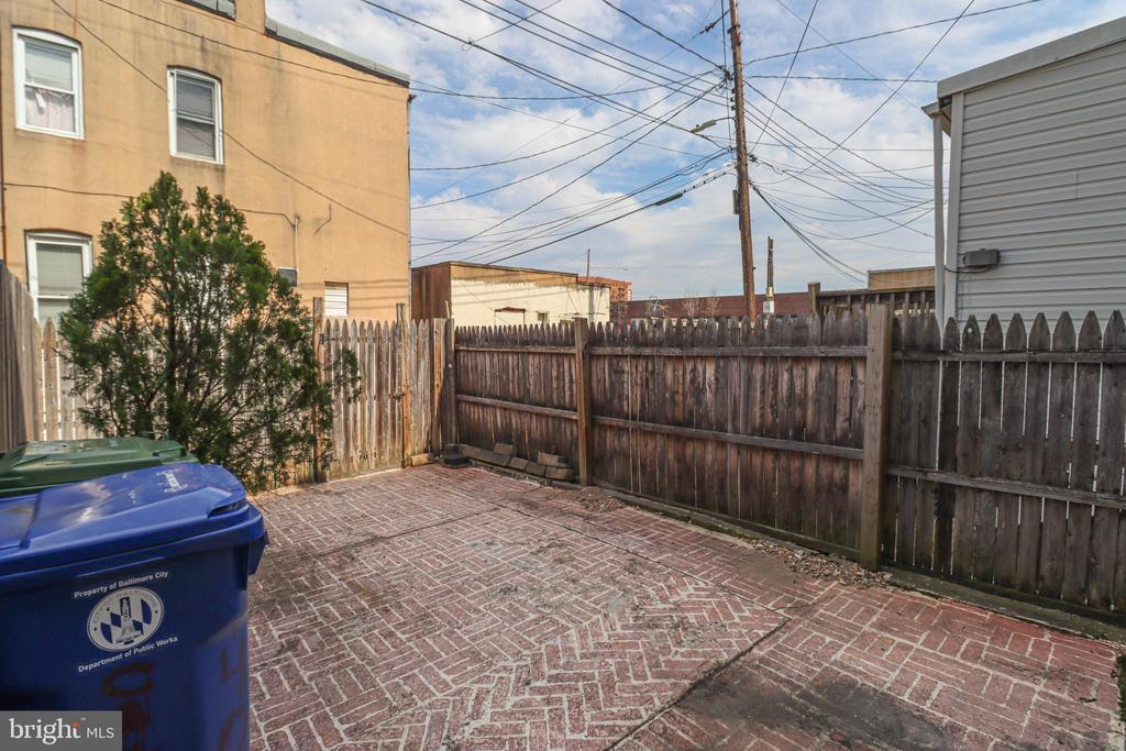 1405-S S CAREY ST,CITY