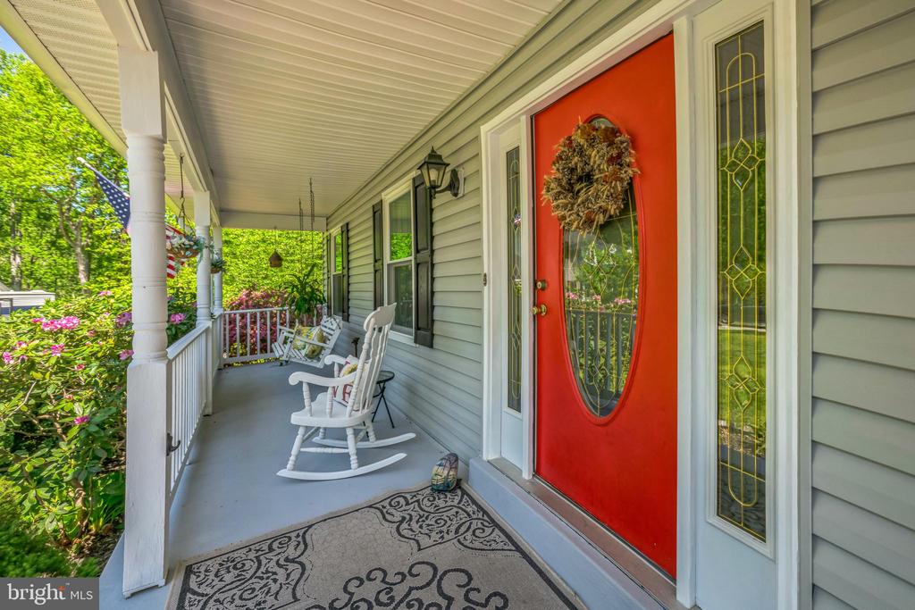 5476 HUCKLEBERRY DRIVE
