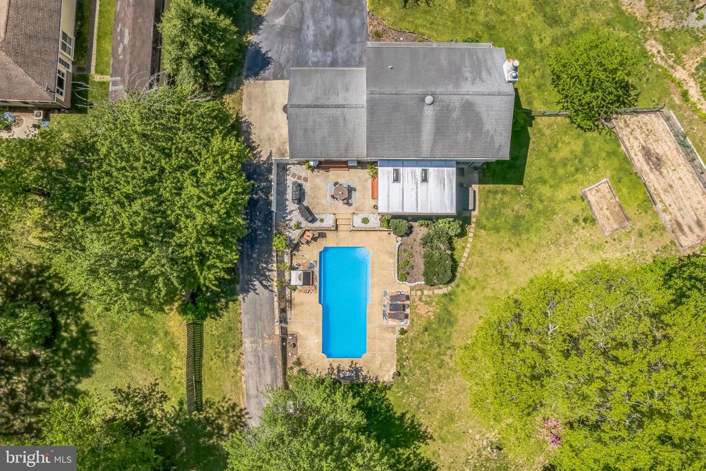 5476 HUCKLEBERRY DRIVE